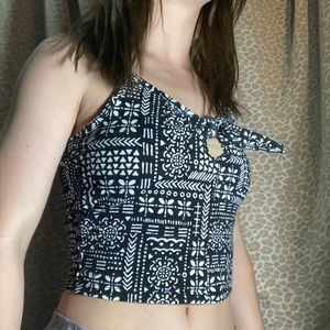 Graphic cropped tank